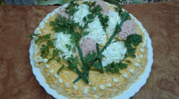 Салат Мимоза. Вкусный салат Мимоза на 8 марта. Мимоза с сыром. Весенний салат для застолья.